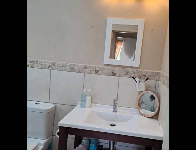 1 bed property for sale in ILLOVO BEACH